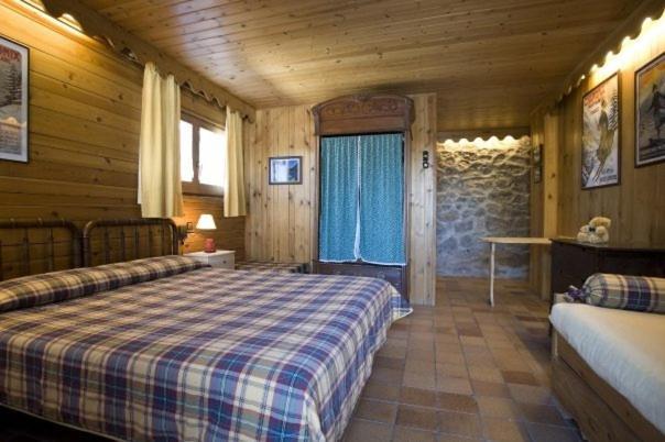 Niu Dels Falcons Bed and Breakfast La Molina Alp Habitación foto